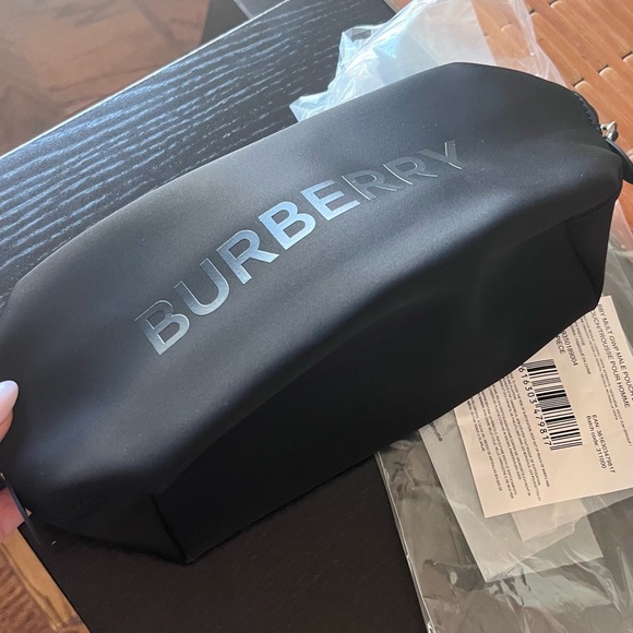 Burberry Cosmetic Bag Case Pouch New - Picture 5 of 7